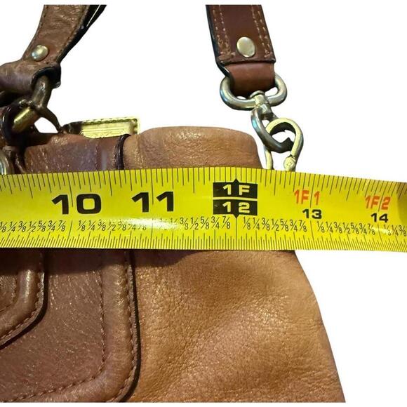 Authentic Coach Leather Handbag - Chic Brown Tote - Picture 4 of 9